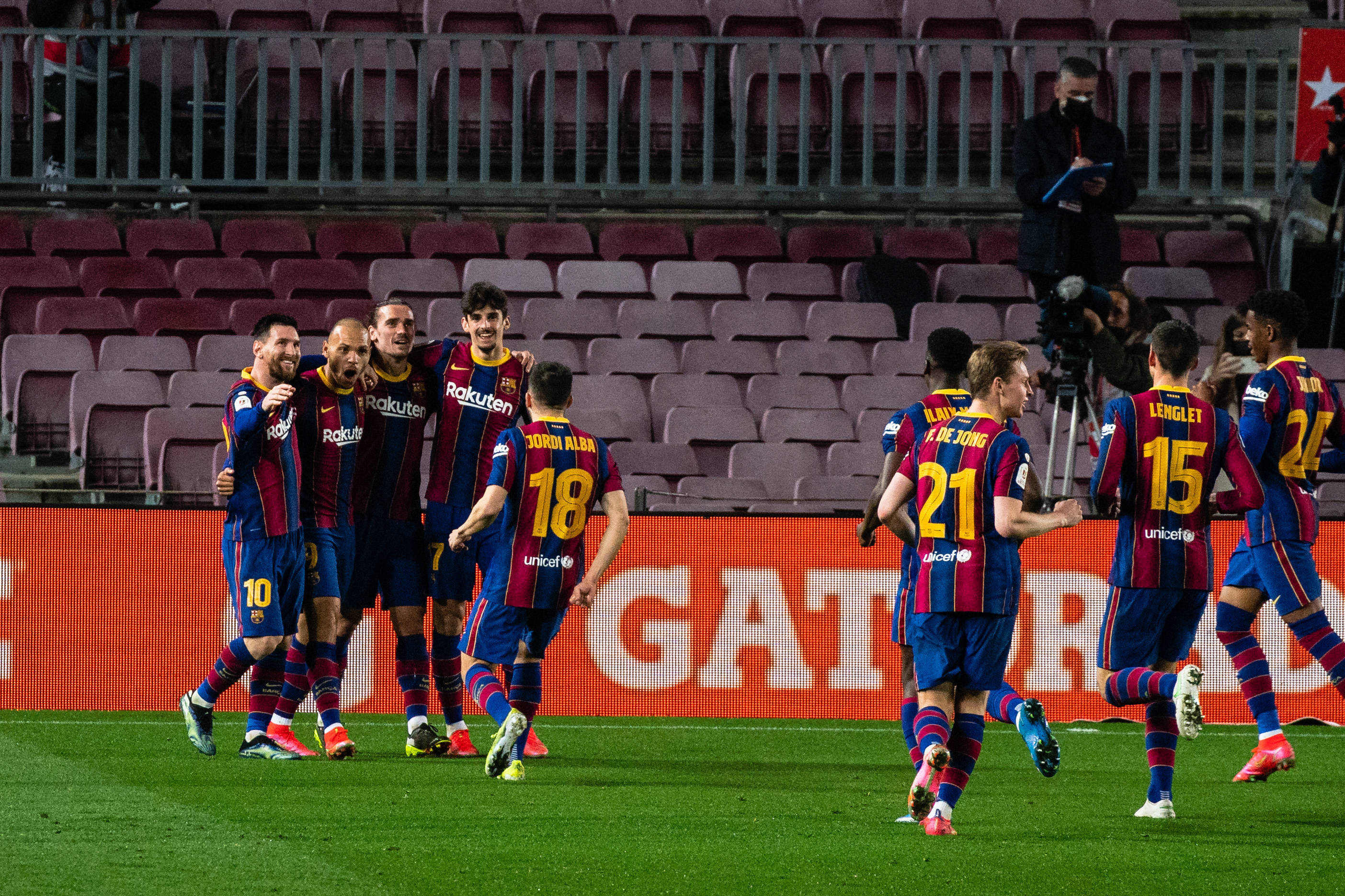 开云体育app-浓眉哥重要时刻比赛规则变更,西班牙队带队取胜!-开云体育app