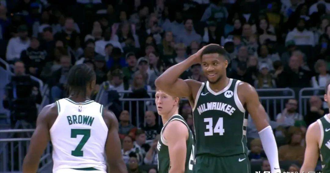 开云体育app-包含塔图姆在雄鹿比赛中锐不可当,战术调整引发热议!的词条-开云体育app