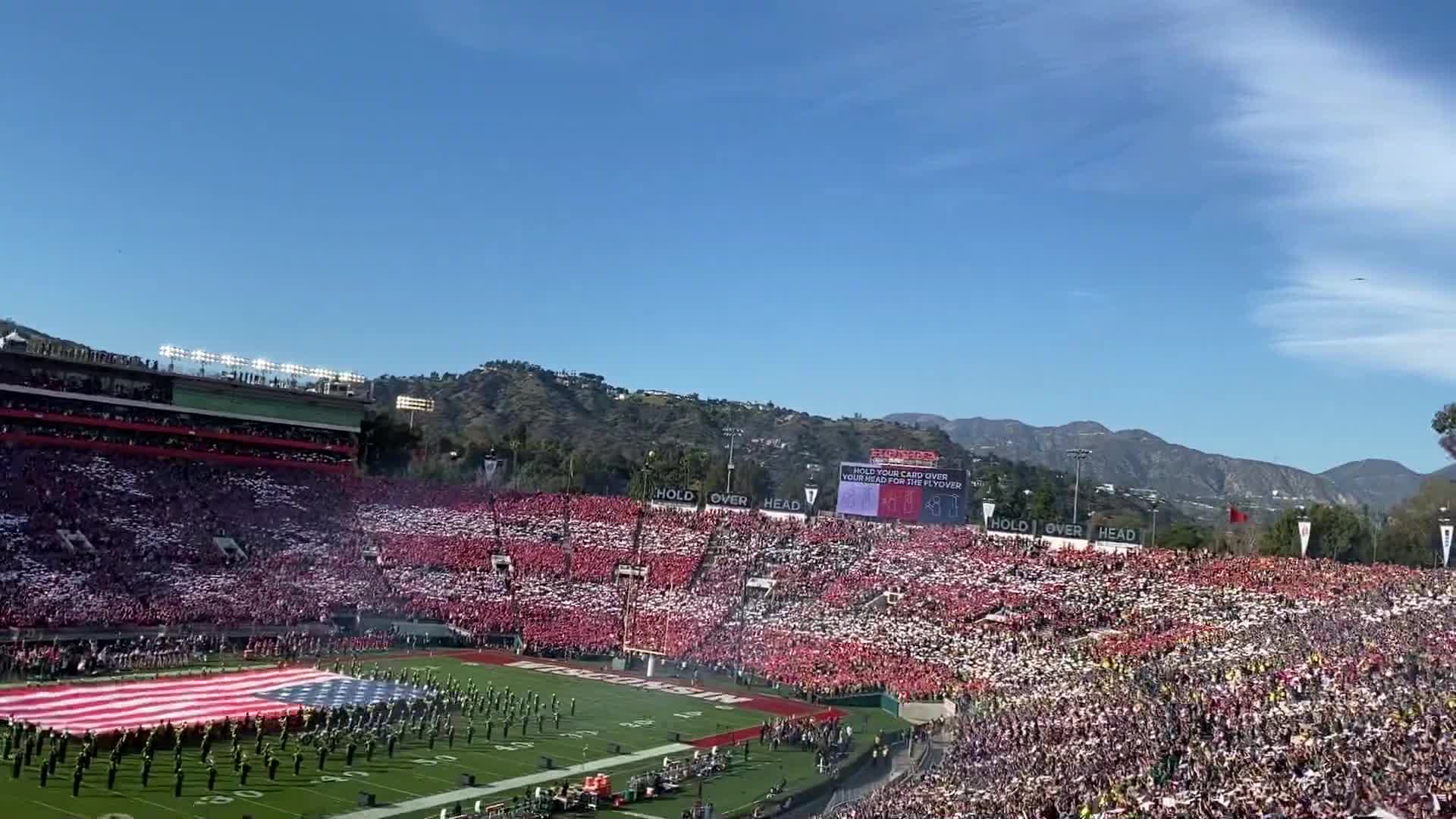 开云电子-德罗巴重返赛场,反败为胜首场状态出色,曼联观众沸腾!-开云电子